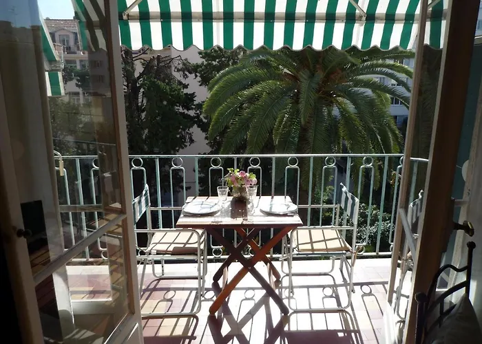 Centre, Deux Pieces, Calme, Terrasse Plein Sud